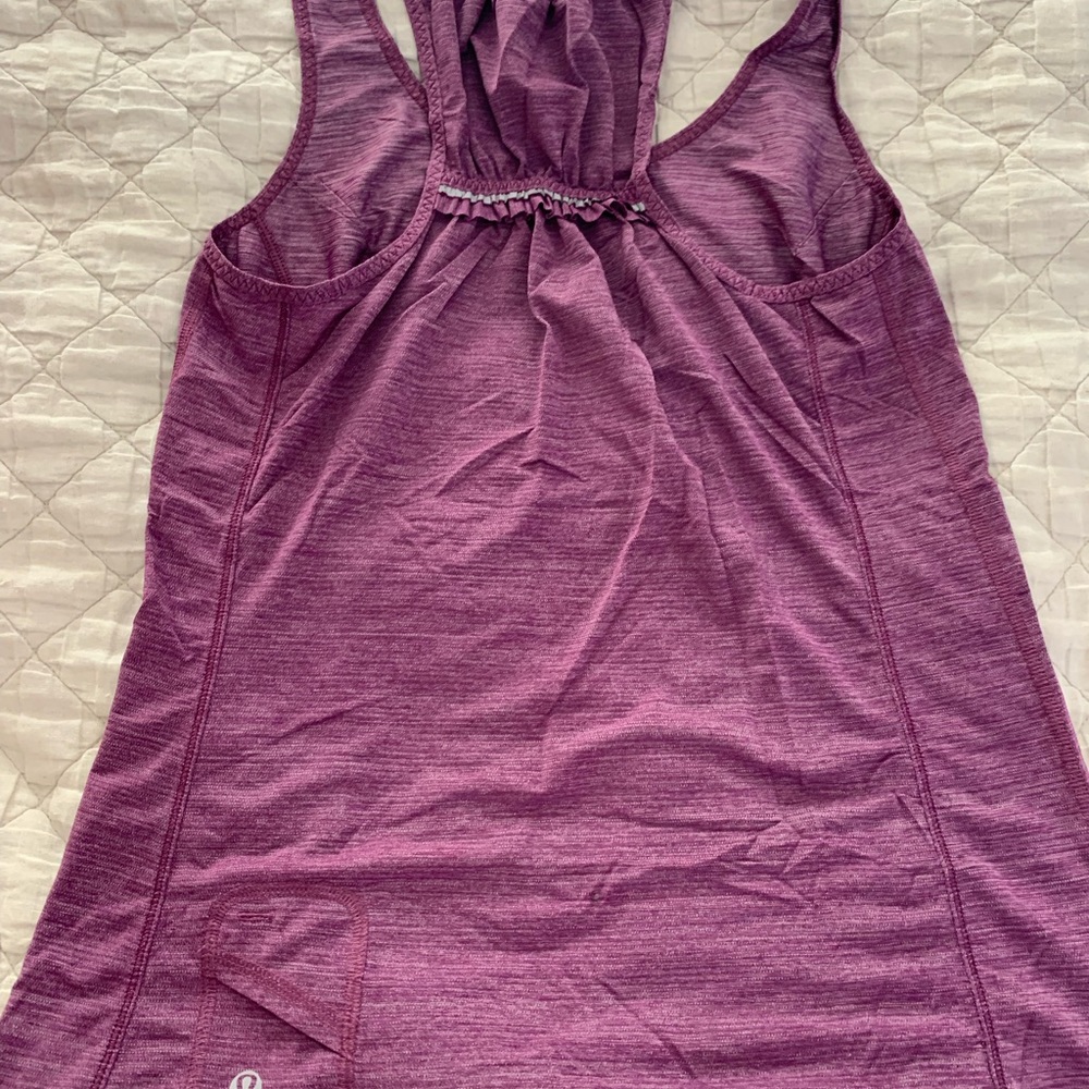 Lululemon tank - Picture 3 of 4